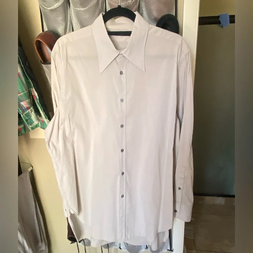 AUTHENTIC GUCCI MENS LIGHT GRAY BUTTON DOWN DRESS SHIRT IN EUC. - Picture 1 of 13
